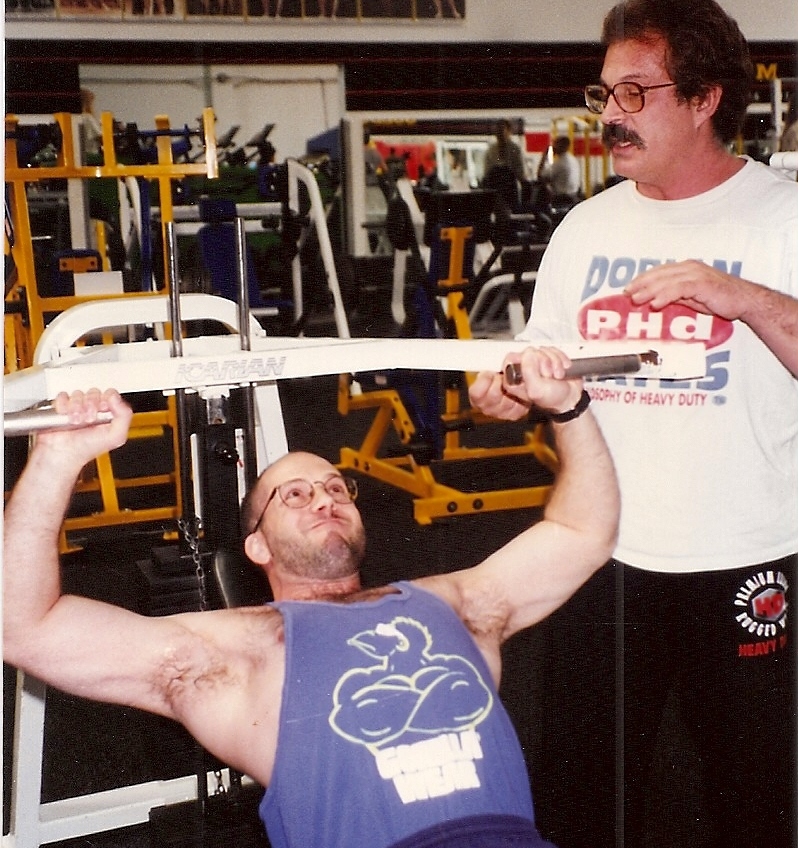 mike mentzer training dave durell on the incline press.